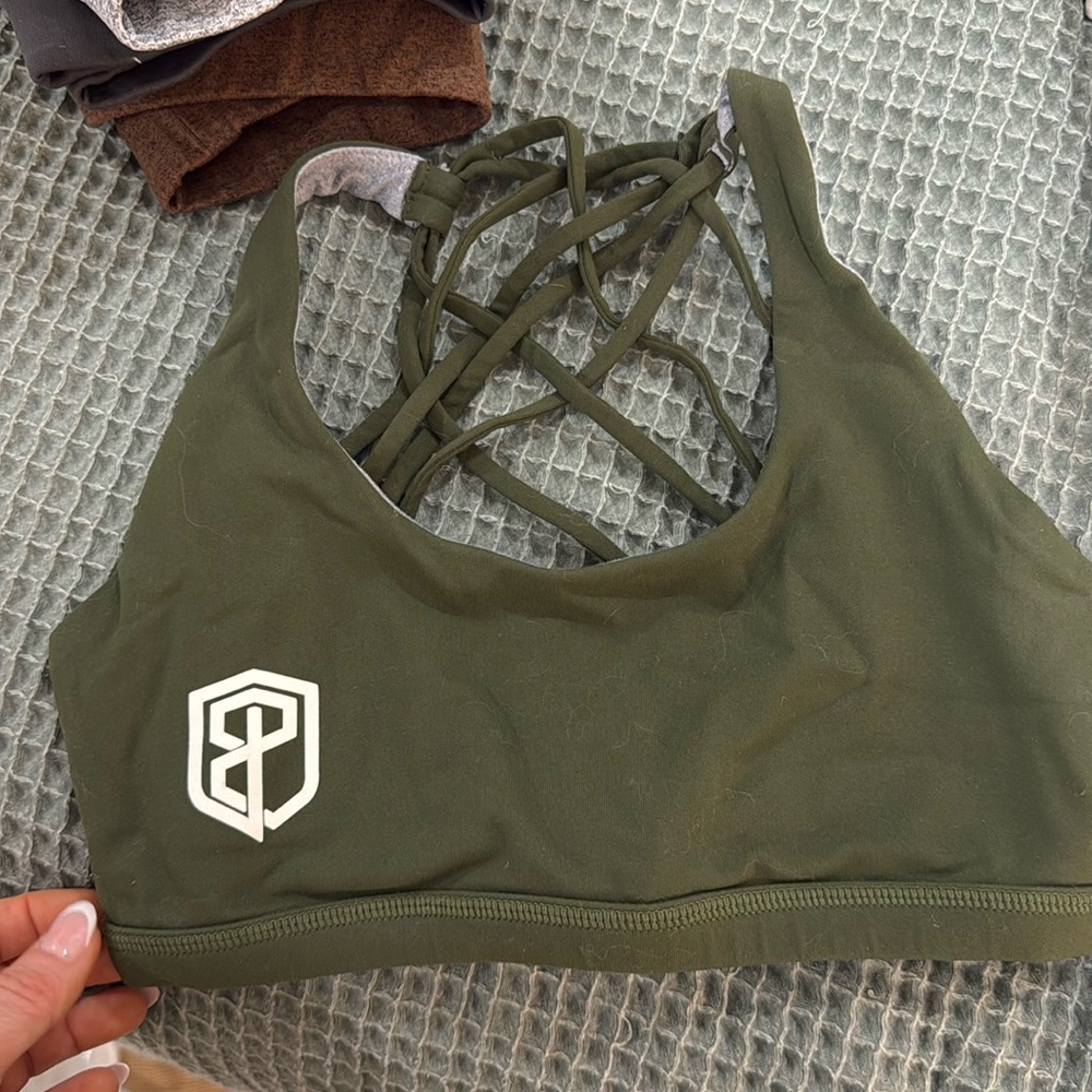 Born primitive sports bra